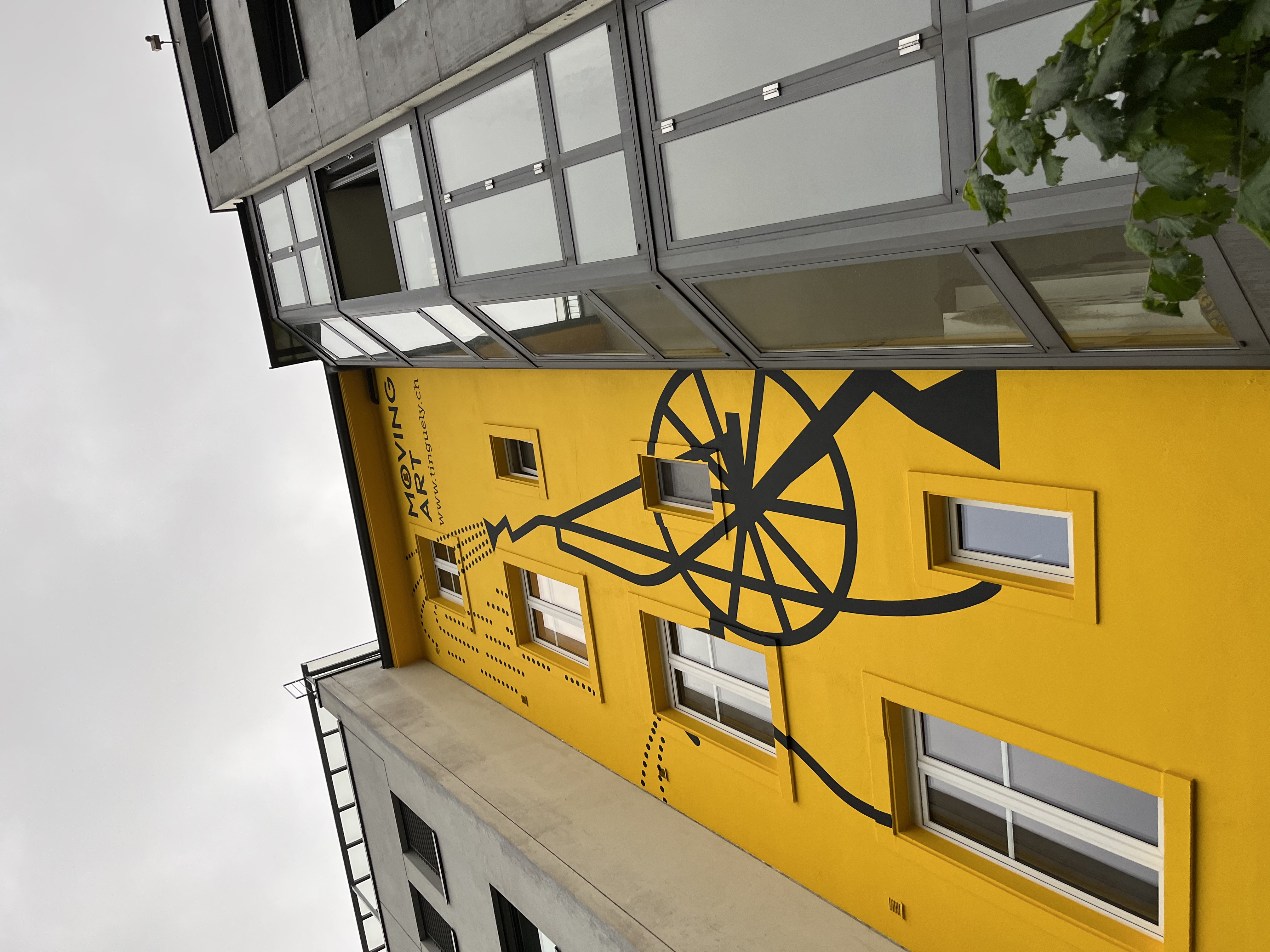 https://sarahweishaupt.ch/media/pages/home/illustration-fassade-fuer-museum-tinguely/b98a6fa262-1656364119/3627dabe-d8cf-46c8-b0ba-add298770446.jpeg