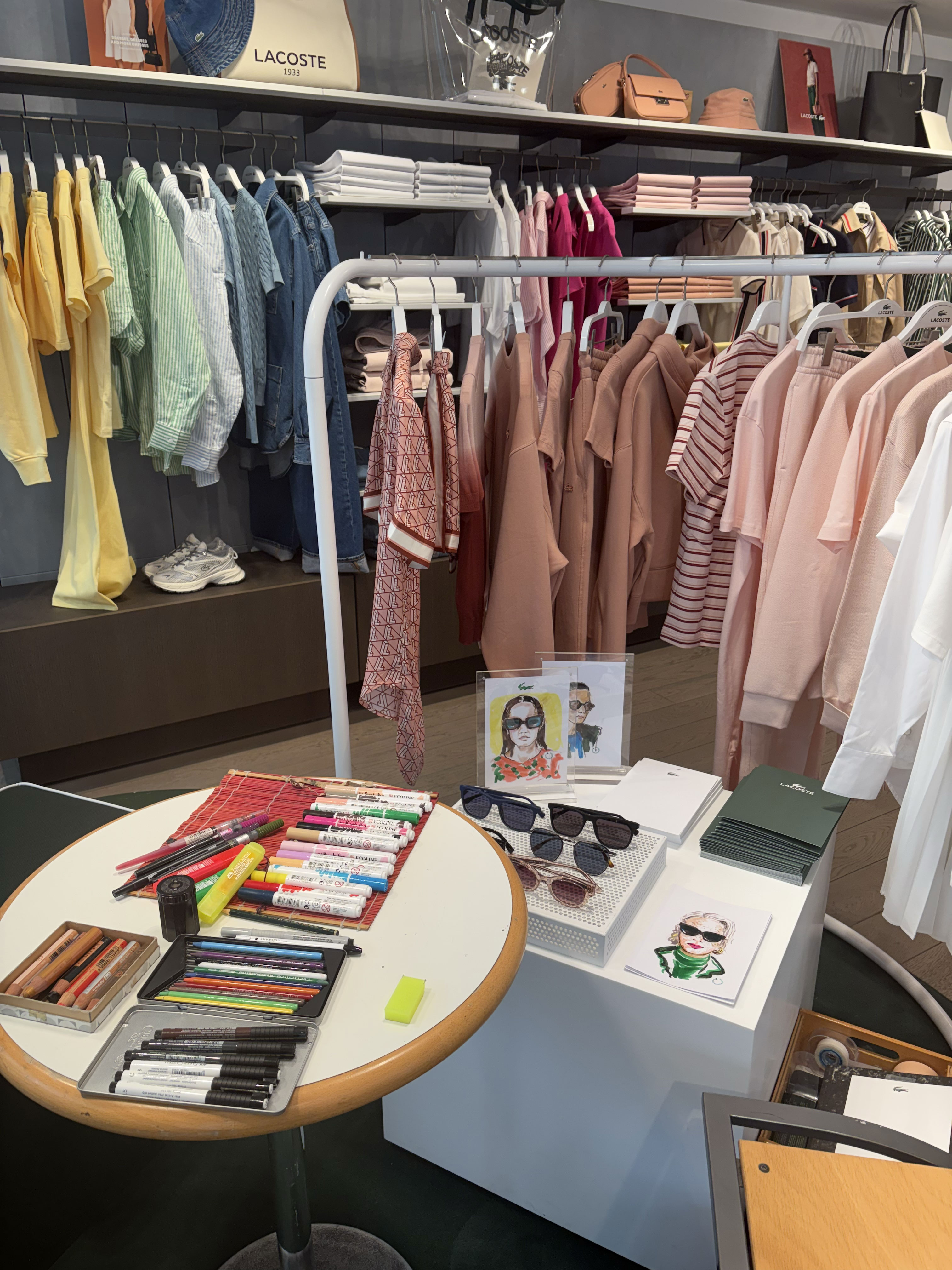 https://sarahweishaupt.ch/media/pages/home/liveillustrationlacoste/eadace0b37-1748457945/lacoste4.jpg