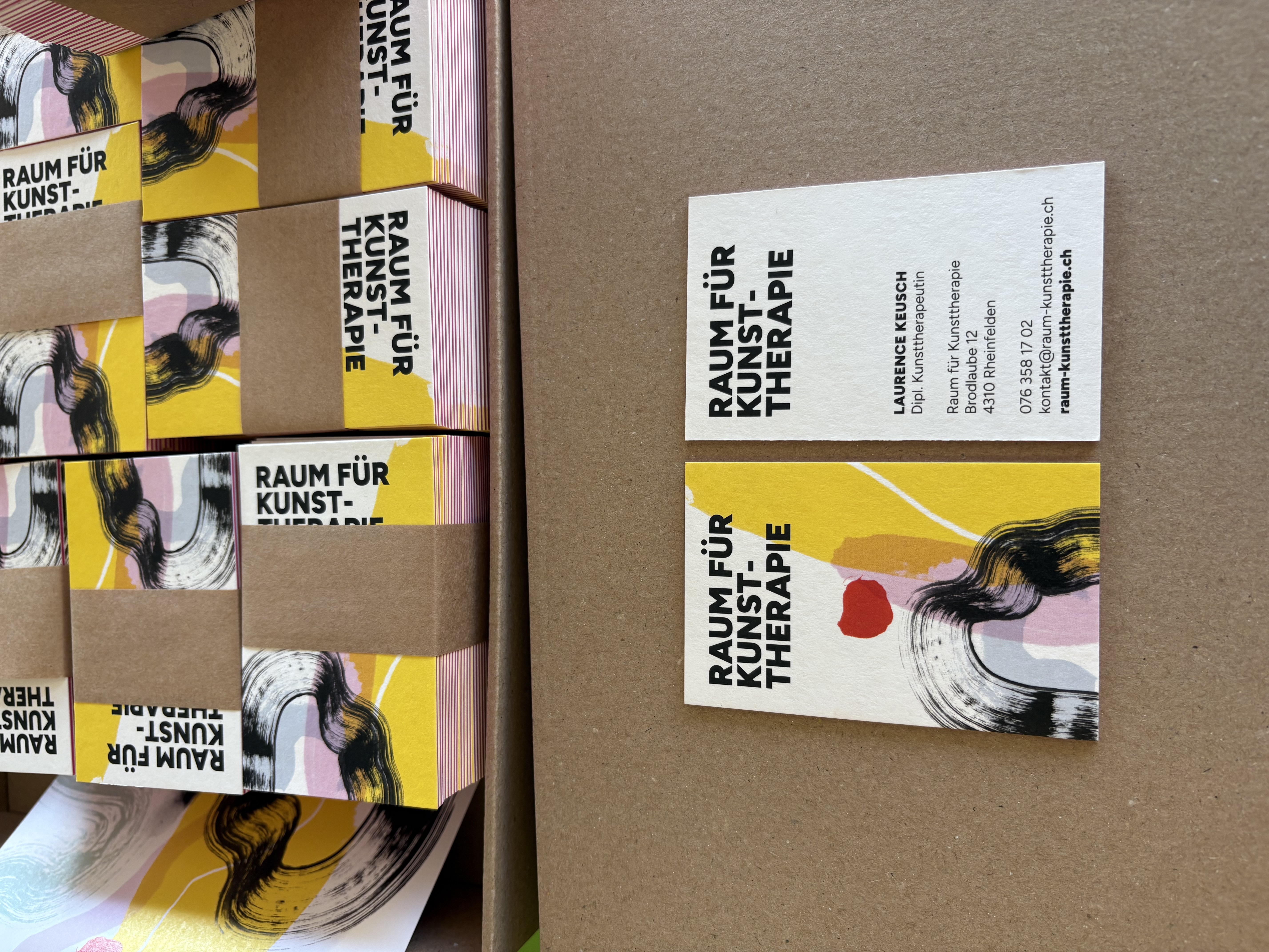 https://sarahweishaupt.ch/media/pages/home/raumfuerkunsttherapie/2ca2d561d3-1769166183/img_7828.jpeg